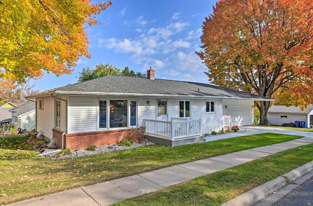 Marathon City House | Updated Pet-Friendly Home - 9 Mi to Ski Area!