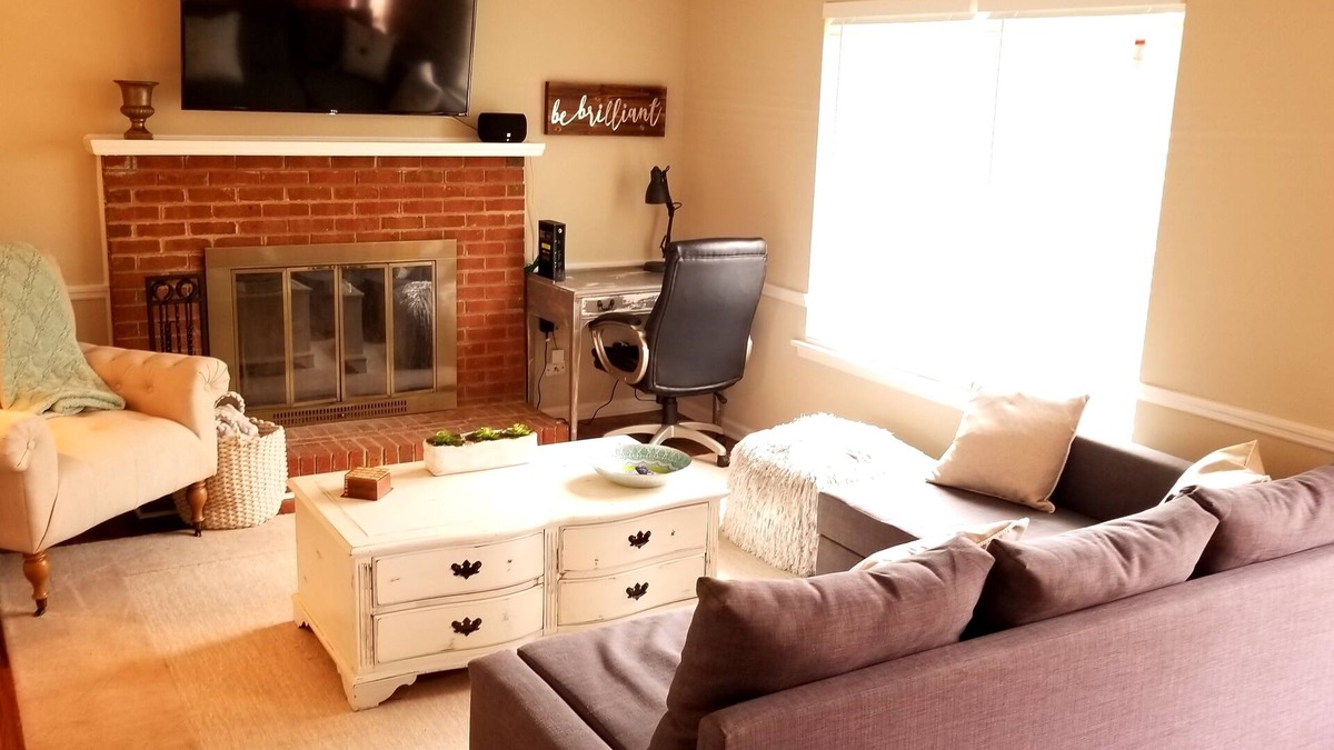 Charlotte House | Updated Ranch in S. Charlotte Close to TOP GOLF!