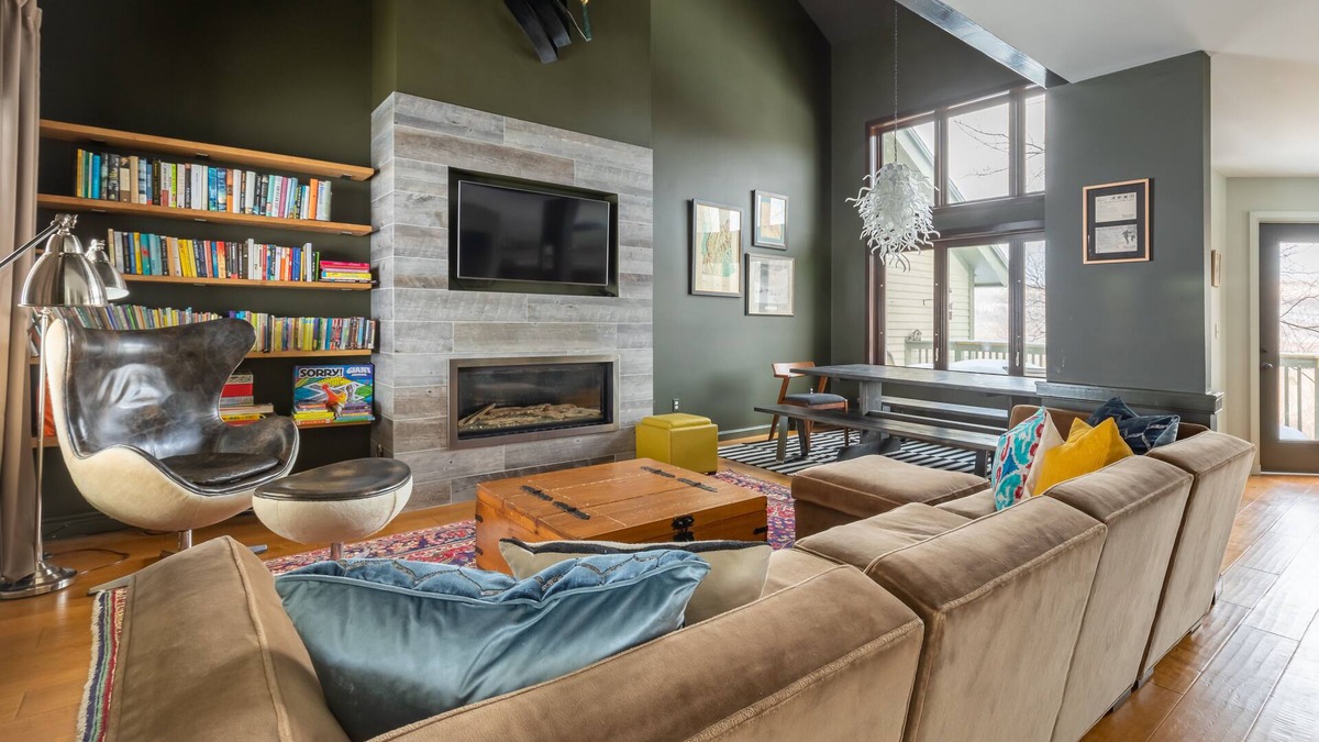 Bolton Valley Condo | Updated ski in/out 3 bedroom town house Bolton