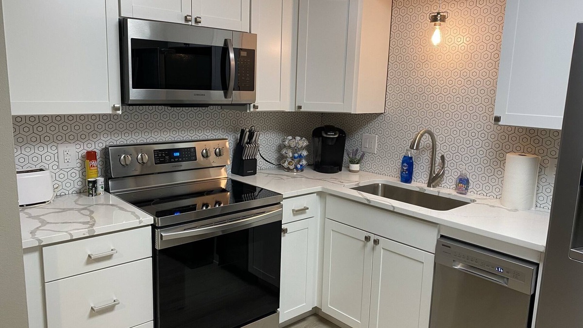 Spokane Valley Apartment | ✨Updated Upstairs Space 5 min to Browns Park🛹🏐🏀 💦1