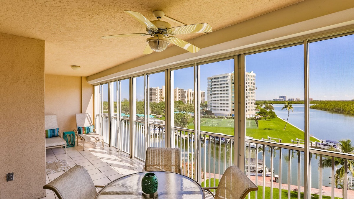 Vanderbilt Beach Condo | Updated Vanderbilt Beach Condo with Great Views.