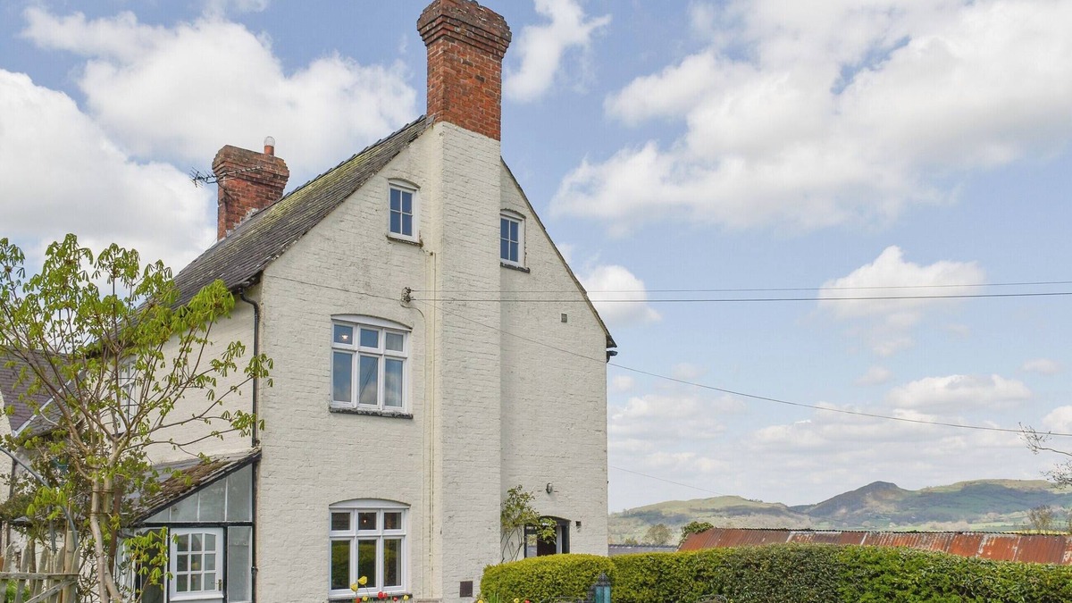 Bishops Castle Cottage | Upper Broughton Farm Cottage