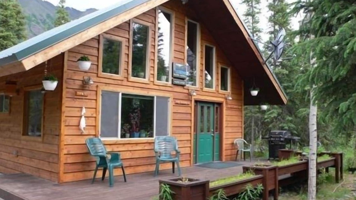 Cooper Landing House | Upper Kenai Lakeside Chalet in Cooper Landing Alaska