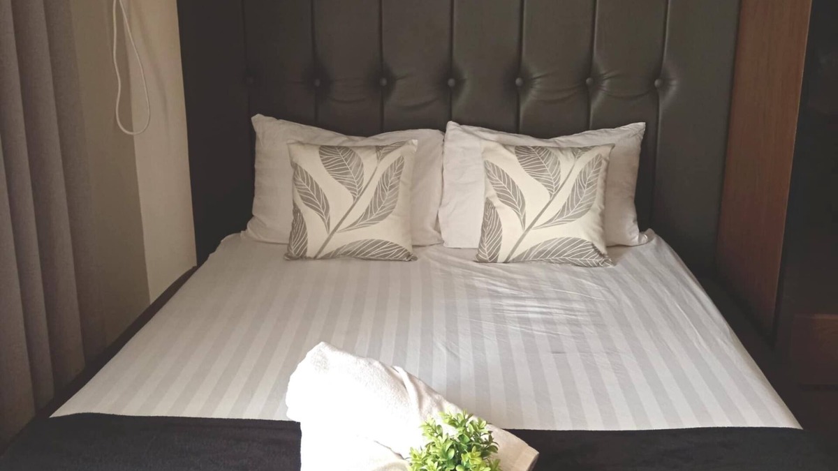 Bacolod Apartment | Upper Penthouse Studio at One Regis