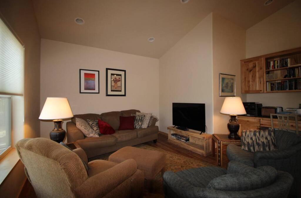 Whitehall House | Upper Ranch - 100 Acre Mountain Views