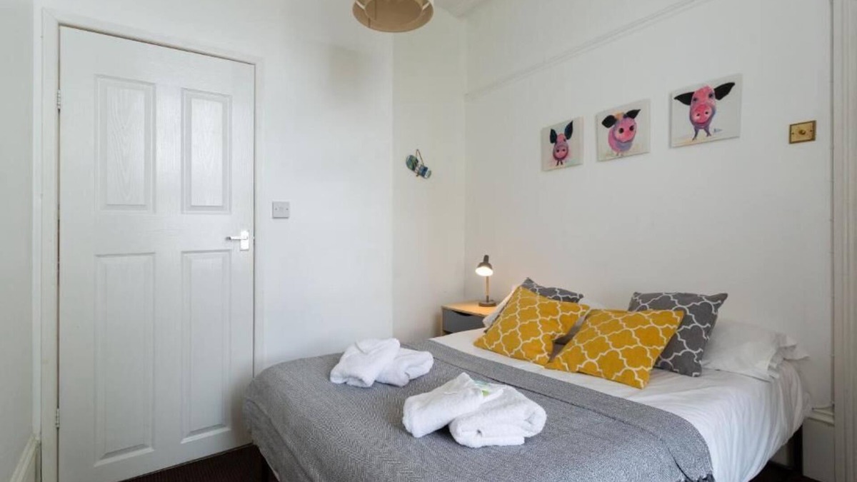 Kemptown Hotel | Upper Rock G2 - double room en-suite