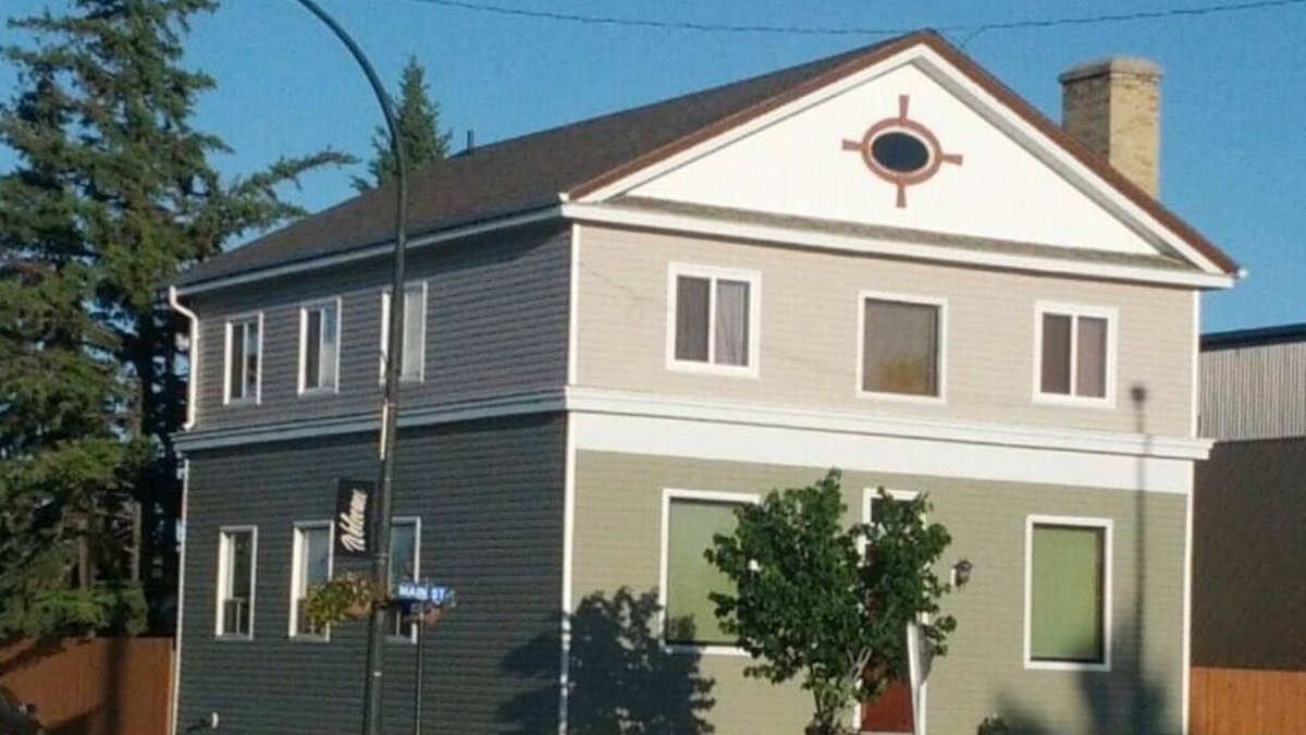 Rivers Apartment | Upper unit with room to bring the whole family.