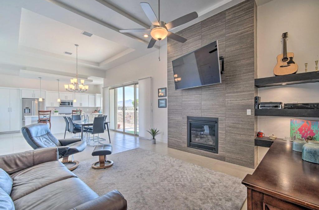 El Paso House | Upper Valley El Paso Home with Hiking Access On-Site