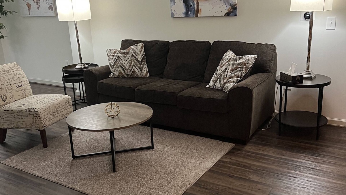 Duluth Apartment | Upscale Apartment w/Pool, Near Restaurants, Hospital, Malls, Interstate & Arena