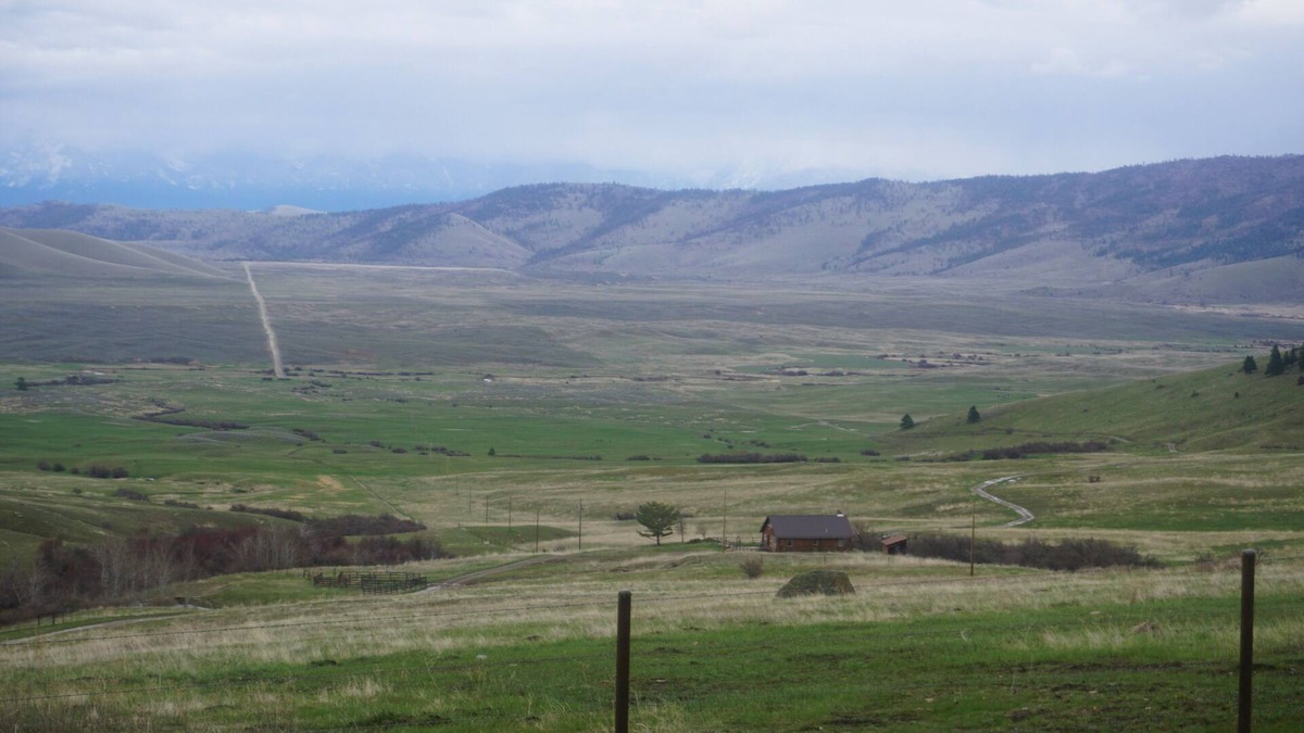 Glacier Country Cabin | Upscale cabin, 10000 acre cattle ranch. Views, abundant wildlife & hiking.