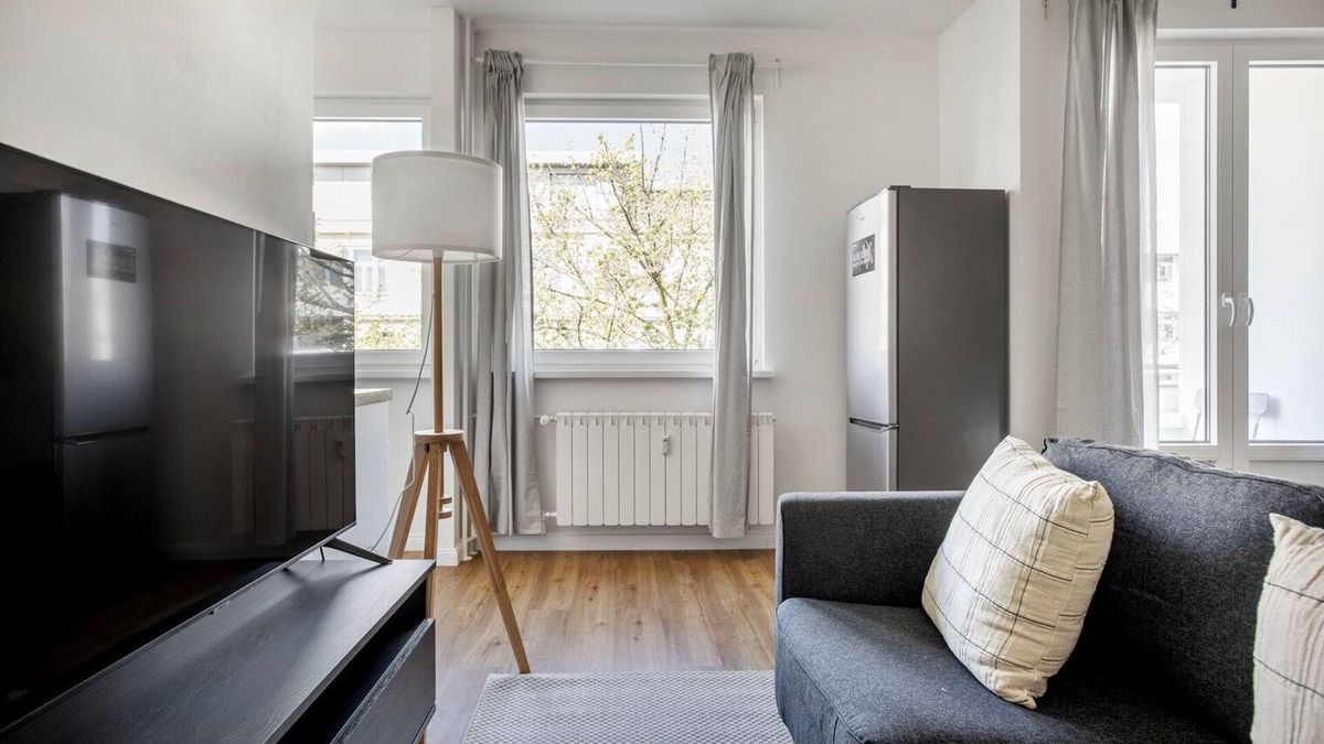 Halensee Apartment | Upscale Charlottenburg Studio nr Adenauerplatz, by Blueground