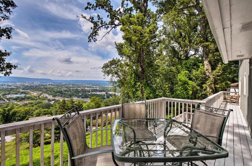 Missionary Ridge House | Upscale Chattanooga Home on Missionary Ridge!