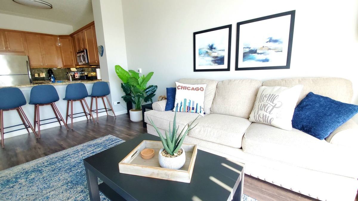 Downers Grove Condo | Upscale Condo Close to, Free Parking, Fireplace, Non Smoking Community