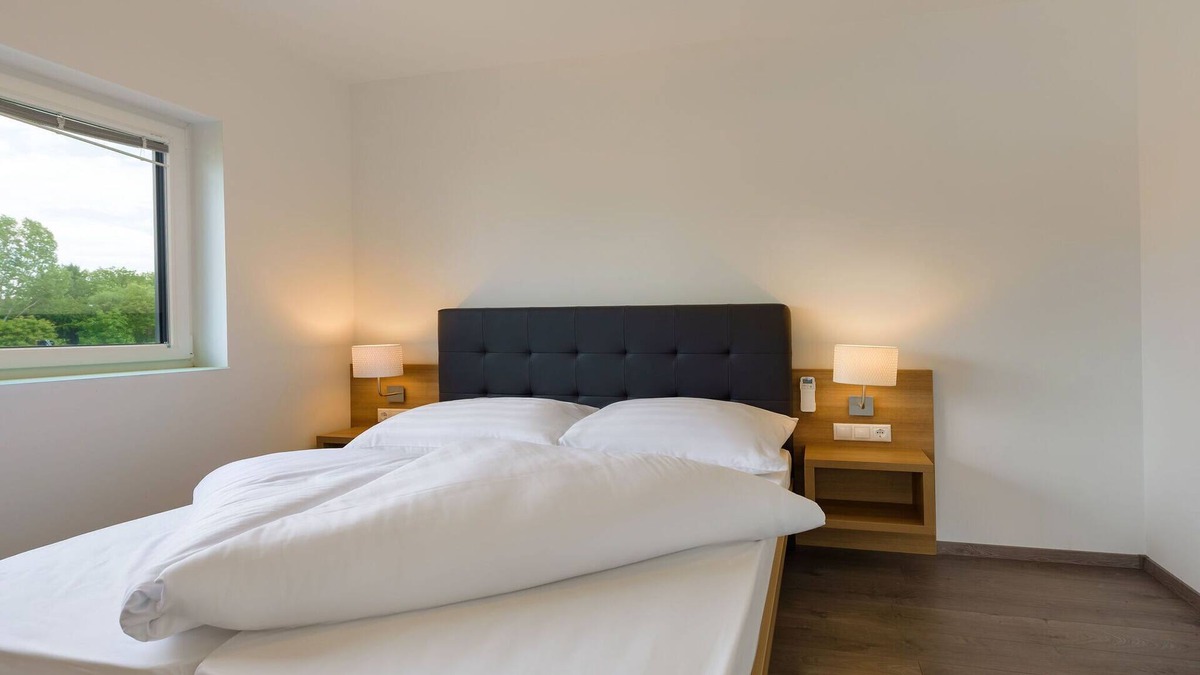 Zsira House | Upscale Holiday Home in Lutzmannsburg with Pool
