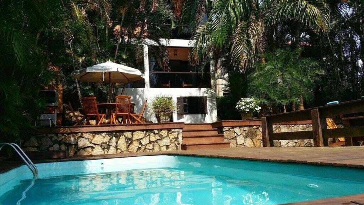Praia do Rosa Villa | Upscale house in Praia do Rosa