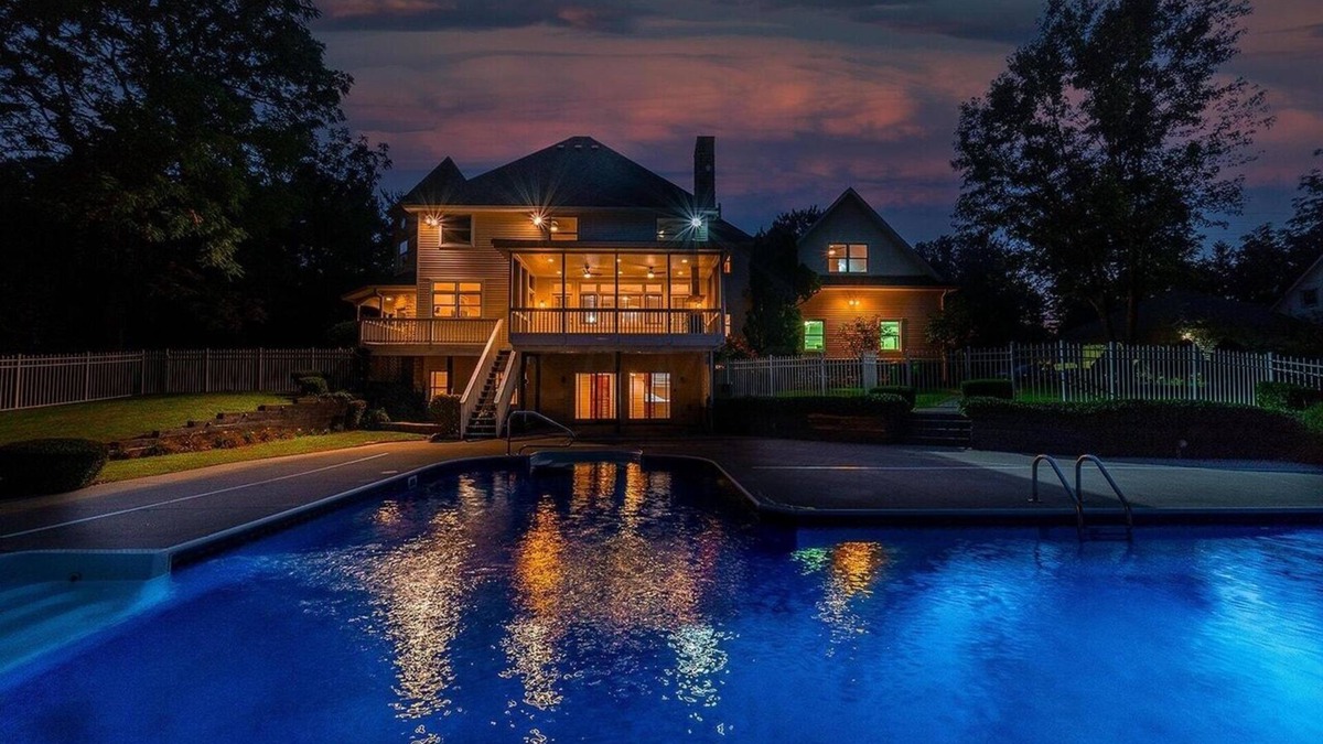 Blacklick House | Upscale Lower Level Ideal For A Cozy Getaway. nPool, Hot Tub, Billiards
