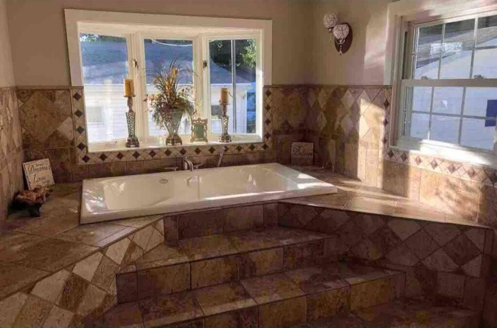 Iron Mountain House | Upscale & quiet great for remote work in town