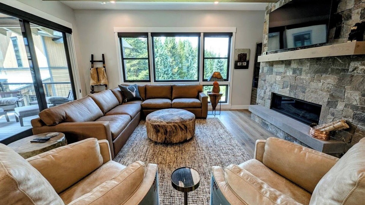 River Run House | Upscale w/O₂ System, Hot Tub, Walk to Village