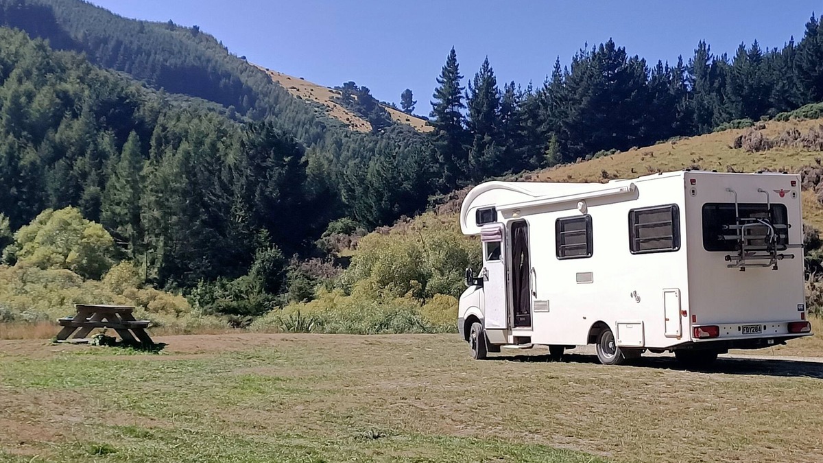 Clutha District House | Upto 6 Berth Motorhome, parked and ready for an amazing relaxing few days away.