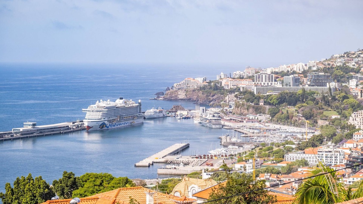 Santa Maria Maior Ski Chalet | Uptown Sea View by Madeira Sun Travel