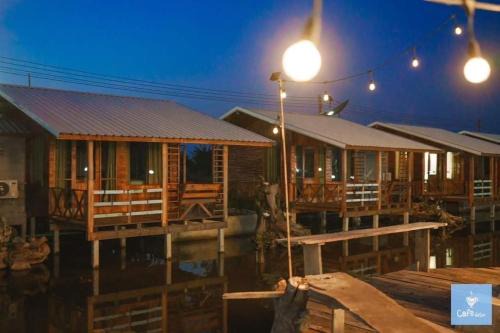 Phrom Phiram Resort | UR Way Cafe & Resort บัวสวยรีสอร์ท