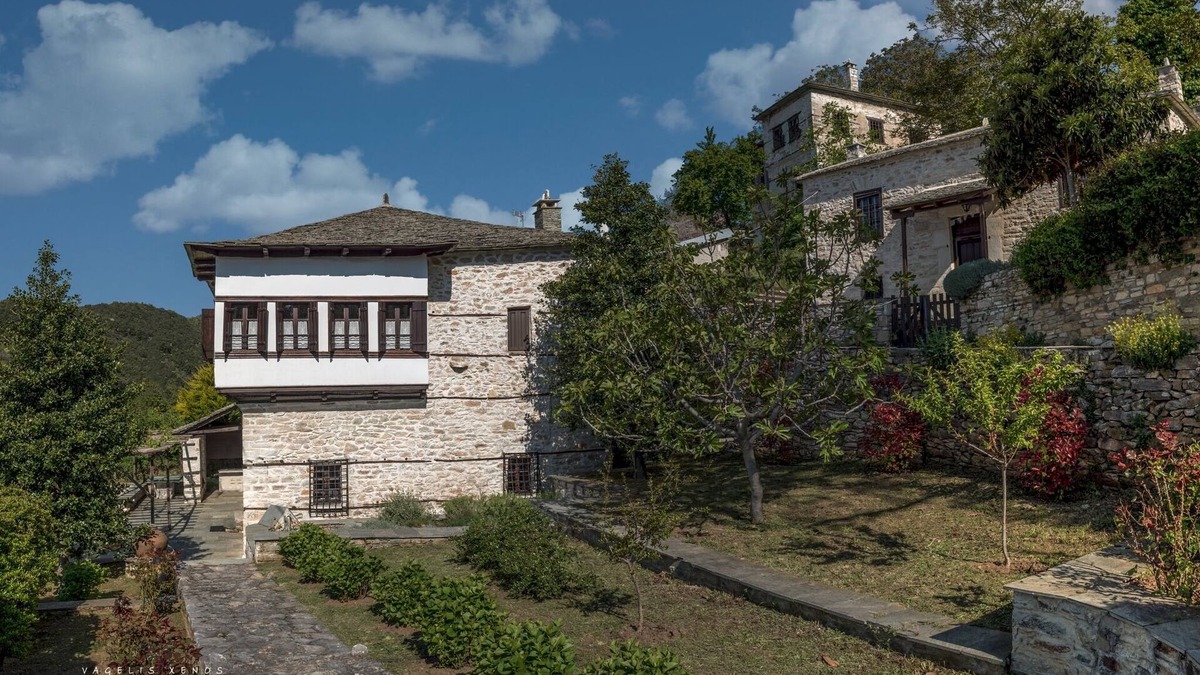 Pinakates House | Uranya Traditional Stone House