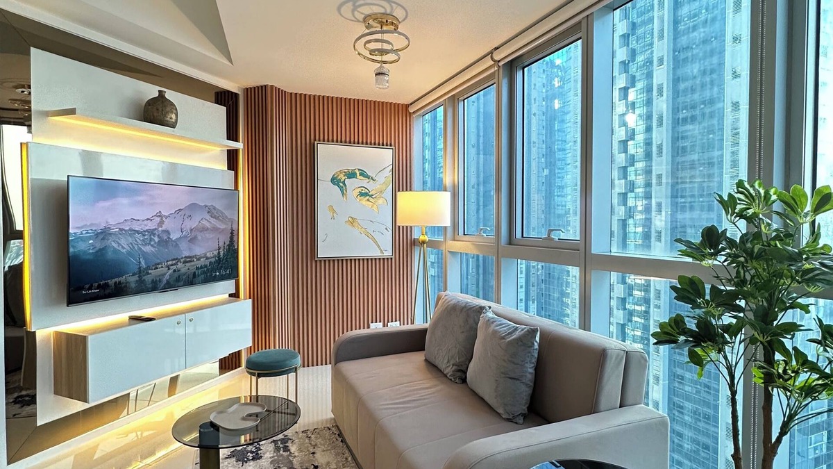 Pembo Condo | Urban 2BR Elegance: Your City Escape in BGC!
