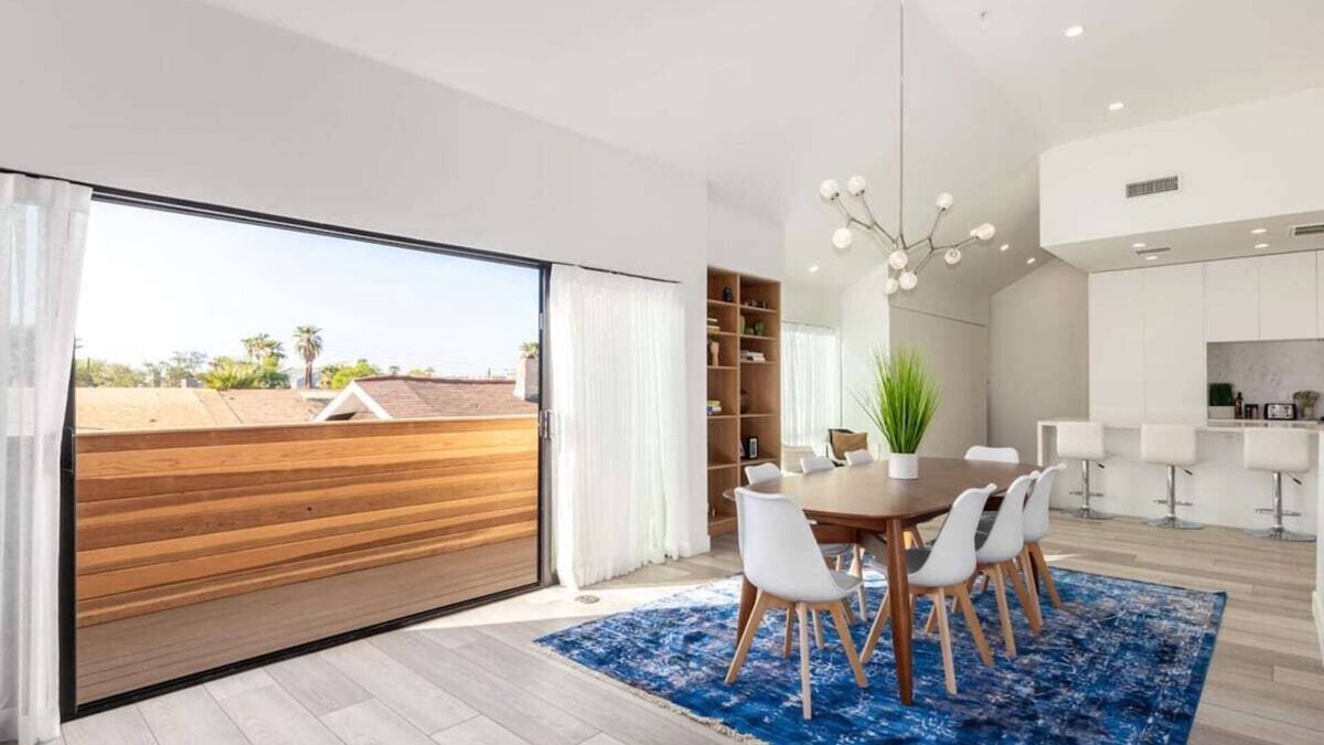 Garfield Condo | Urban Art Loft - Historic DT Phoenix-Chefs Kitchen
