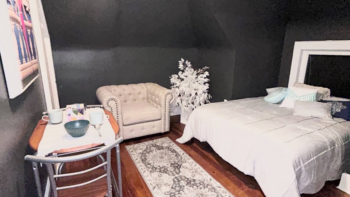 Montclair Apartment | Urban Attic is a cozy, bright and stylish 2 bedroom retreat.