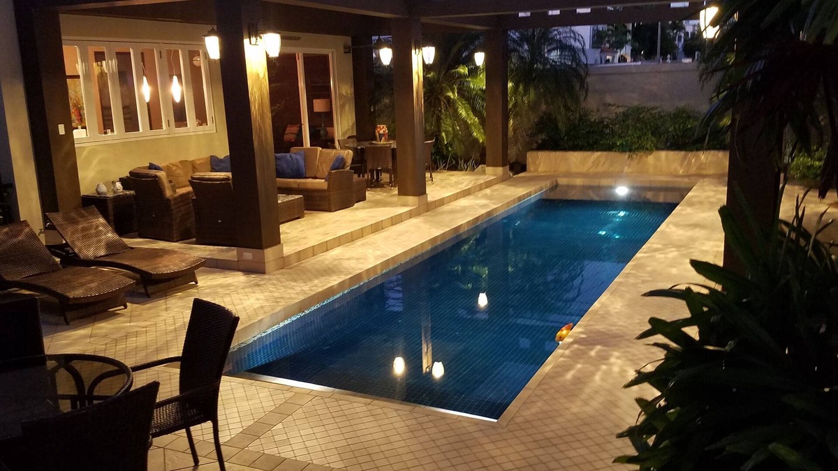 Parque House | Urban Beach Hideaway.a luxury family compound!