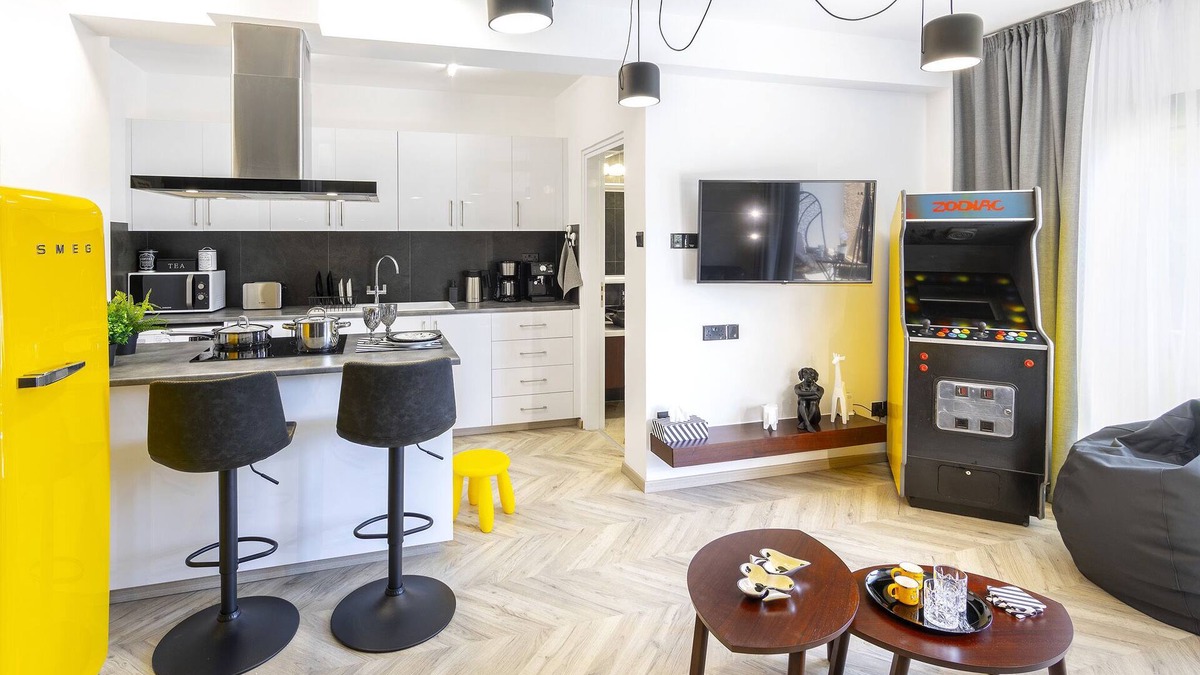 Potamos tis Germasogeias Apartment | URBAN CHIC ONE-BDR APT 50m from the beach