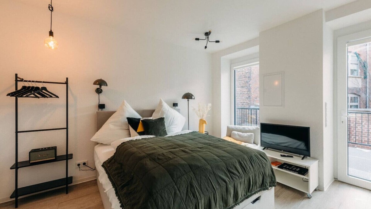Friedrichstadt Apartment | Urban Chic | Smart TV | Perfect for Two