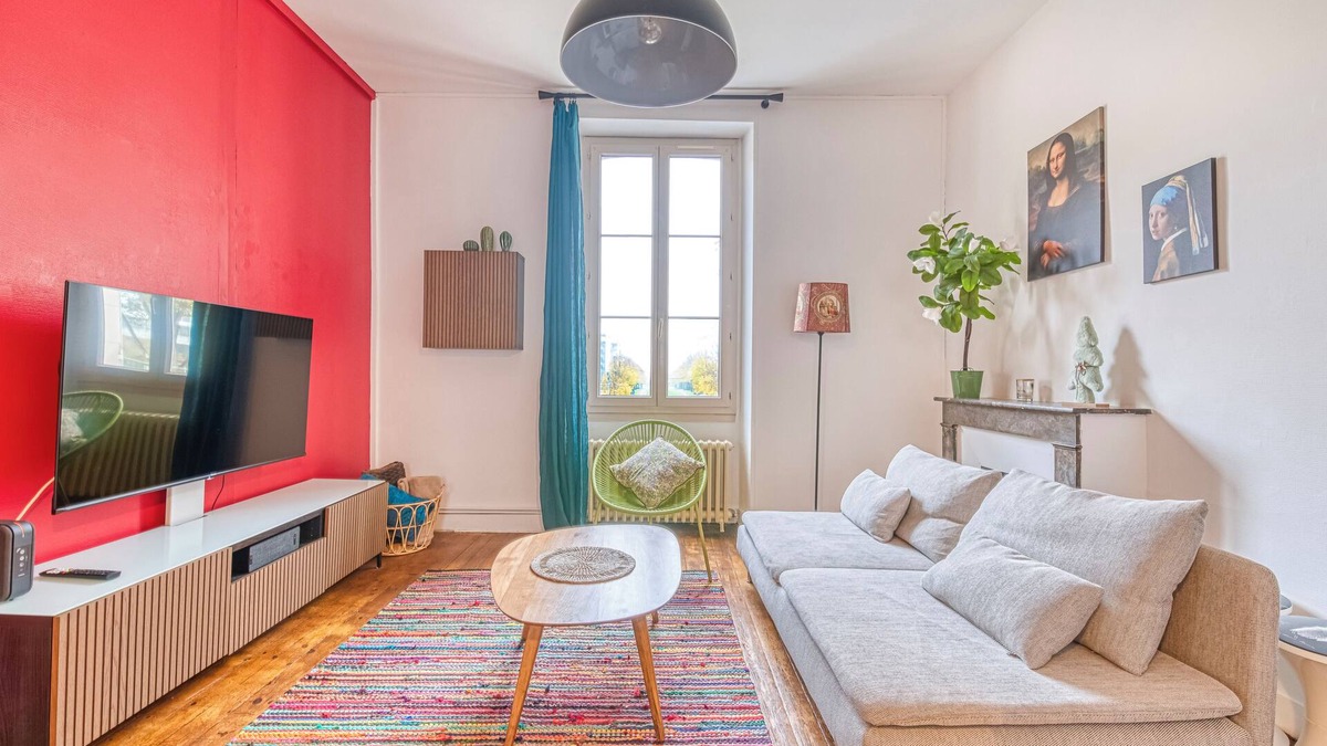 Saint-Serge Apartment | Urban cocoon in the heart of Angers