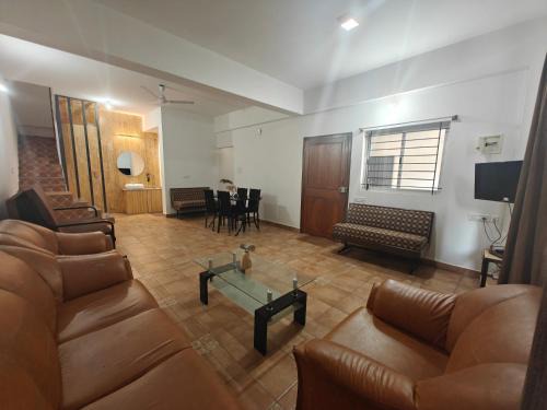 Kuvempu Nagara House | Urban comfort- Home stay