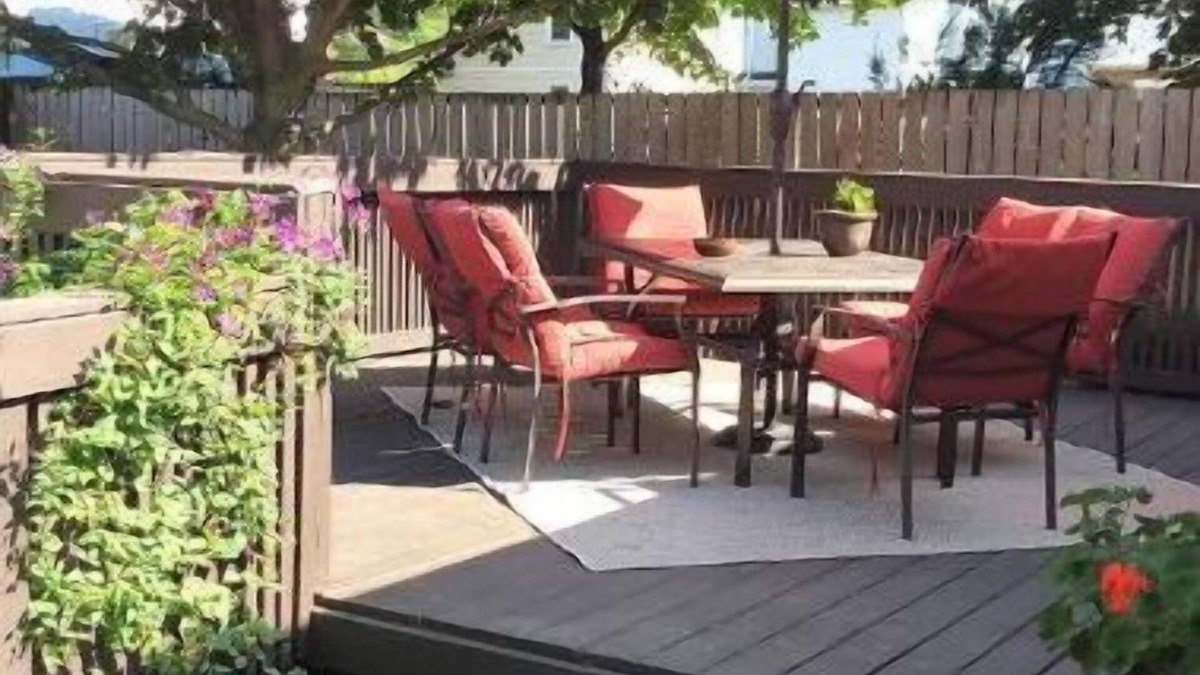 Niagara Falls House | Urban Cottage 1BR Mins Away Clifton Hill, Niagara