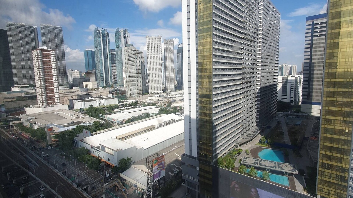 Highway Hills Condo | Urban Deca Tower Edsa Mandaluyong