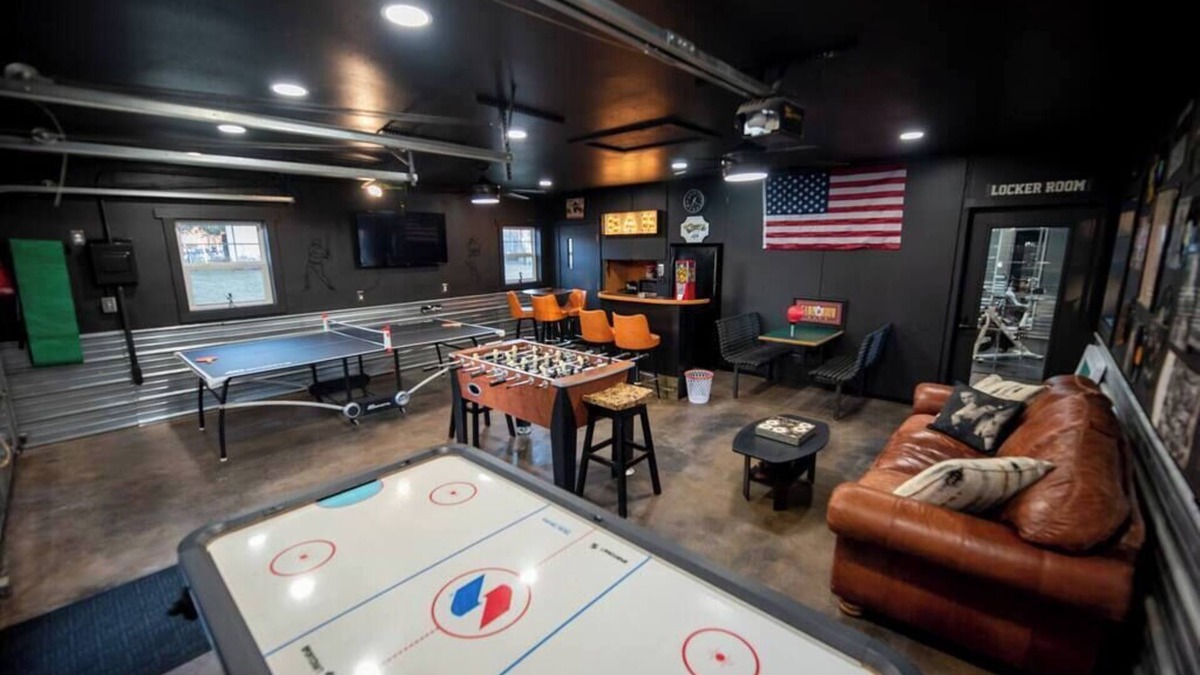 Decorah House | Urban Edge | Comfort & Fun: Large Game Room & Fitness Room