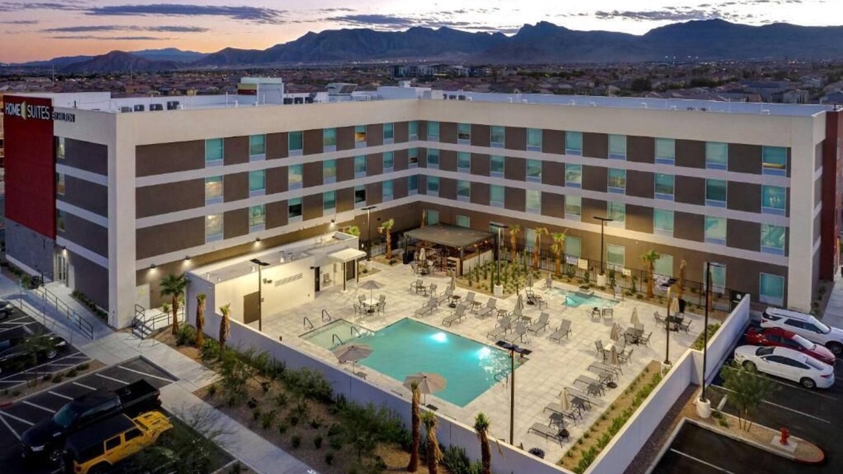 Centennial Hills Hotel | Urban Elegance! Kitchen, Pool, Free Breakfast, Pets Allowed!