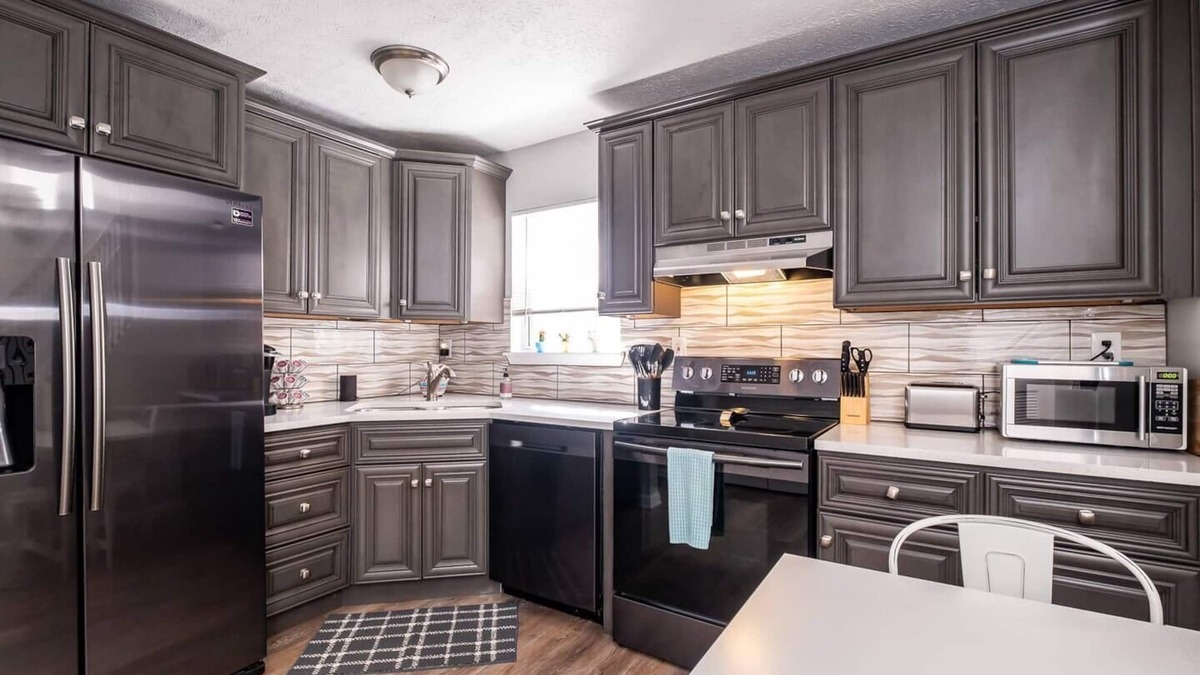 Smoketown Jackson House | Urban Escape near NULU & Convention Center