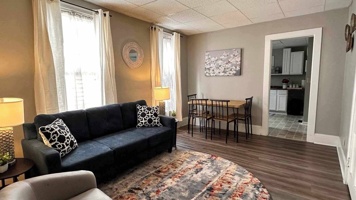 Near Eastside Apartment | Urban Escape: Stylish Studio-Downtown Indianapolis- Unit 3