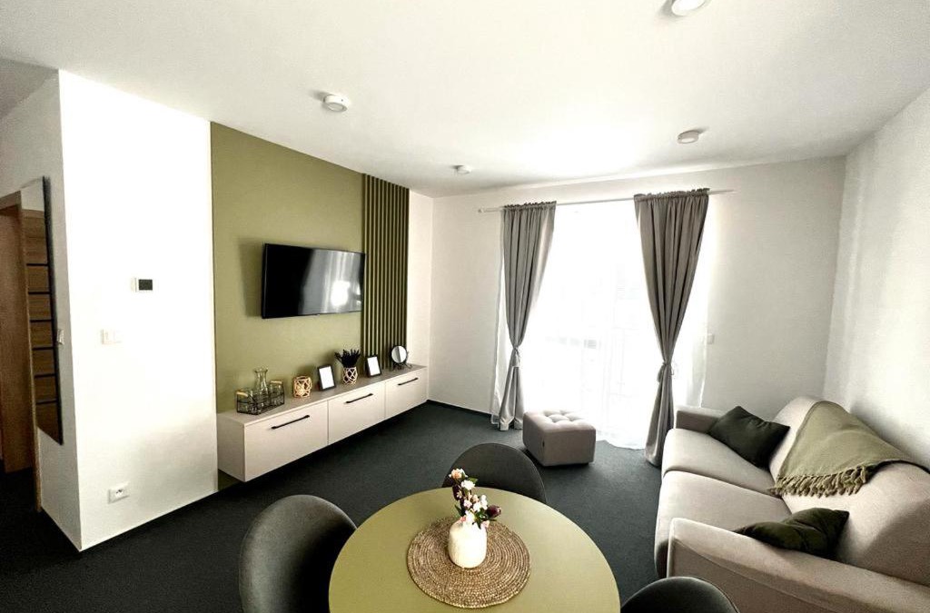 Liptovsky Mikulas Apartment | Urban GREEN apartment