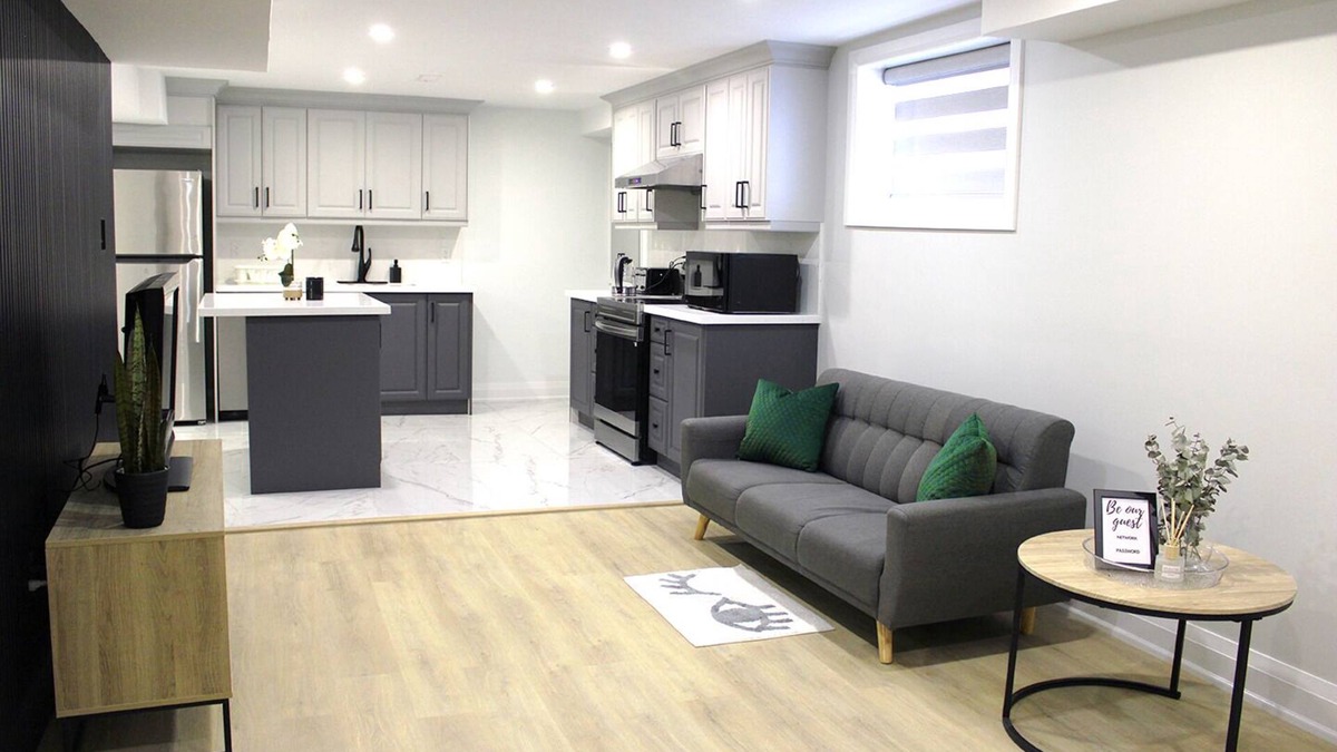 Clarington Apartment | Urban Haven: 2BR/2BA+Office, Kitchen, Dining