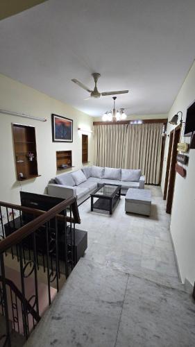 Chittaranjan Apartment | Urban Haven Private Suite Floor CR Park GK2