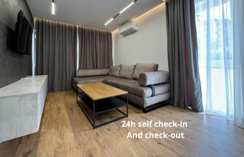 Floresti Apartment | Urban Hideaway