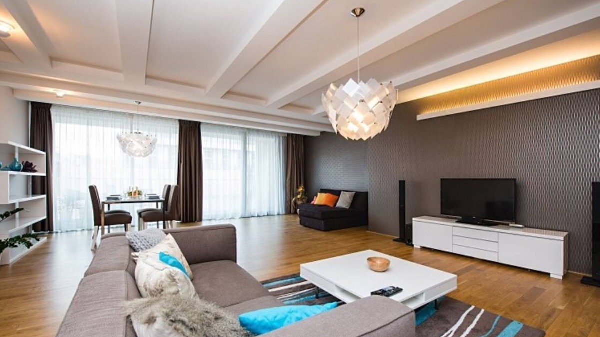 Karlin Apartment | Urban Hideway - Bright apartment in Trendy Karlin