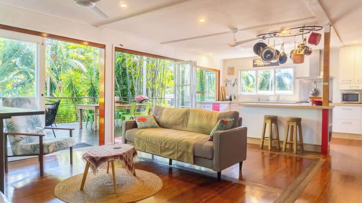 Edge Hill House | Urban Jungle Townhouse | Tropical Living