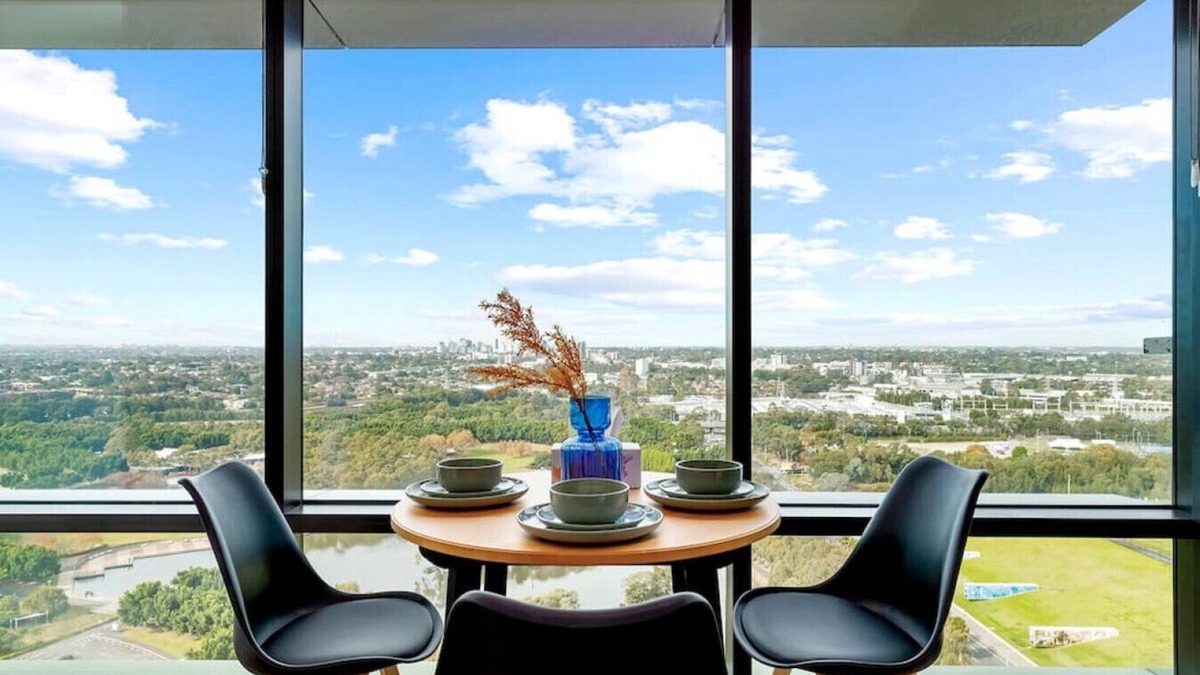 Sydney Olympic Park Apartment | Urban Lifestyle Retreat in Sydney Olympic Park