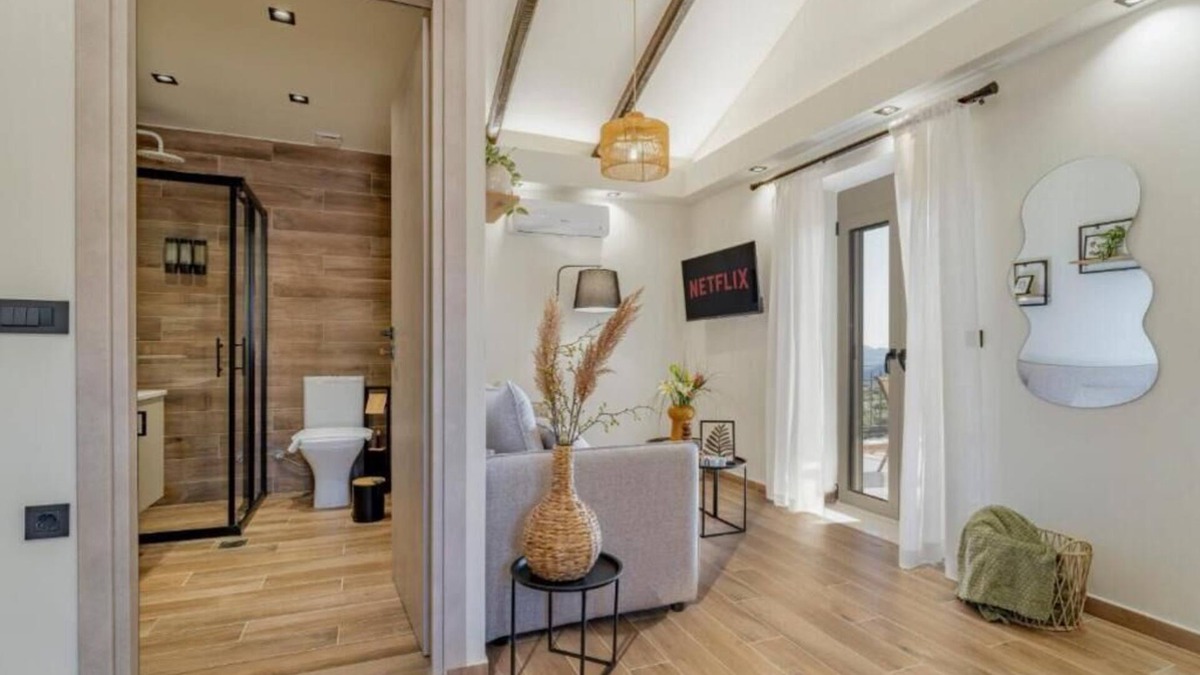 Kroustas Apartment | Urban Mountain Retreat in Kroustas village.