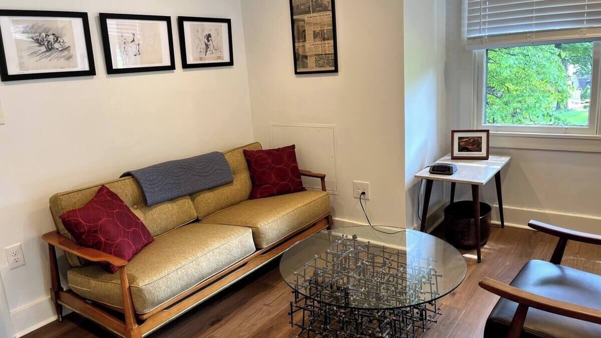 Edgewood Apartment | Urban Oasis Carriage House US OPEN