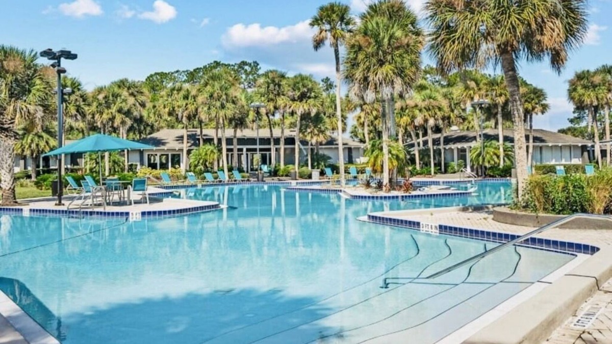 Baymeadows Apartment | Urban Oasis Getaway